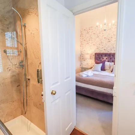 Wykefield Holiday home *